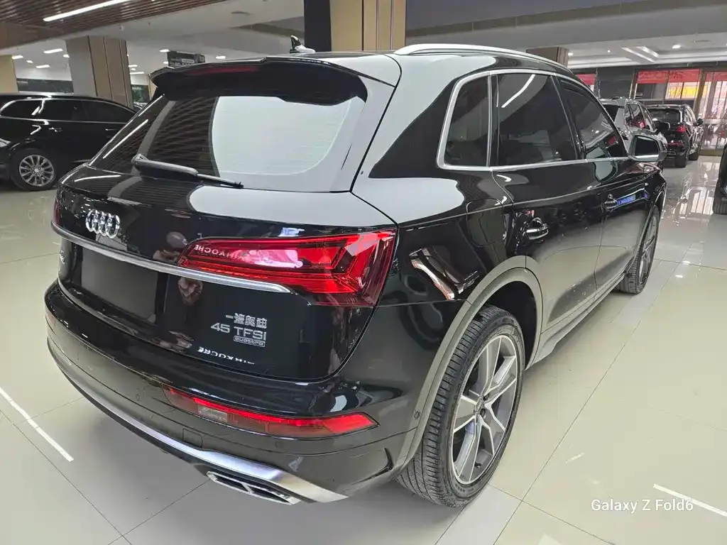 Audi Q5L 2023 из CN, фото 2