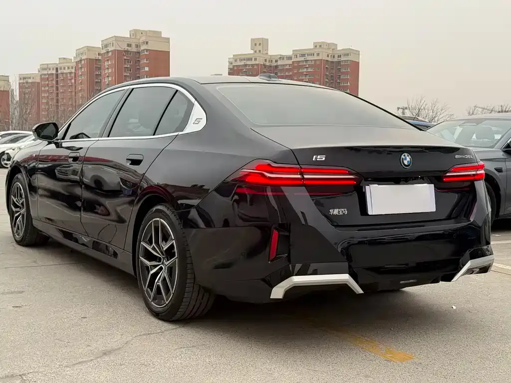 BMW i5 2025 из CN, фото 7