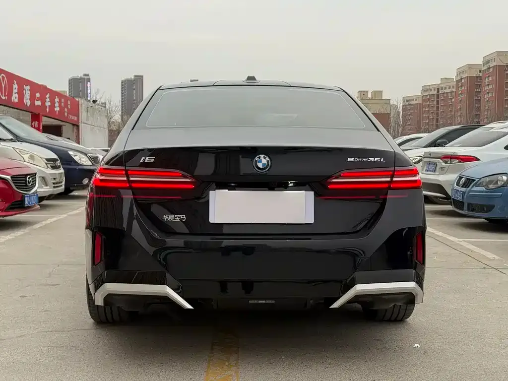 BMW i5 2025 из CN, фото 2