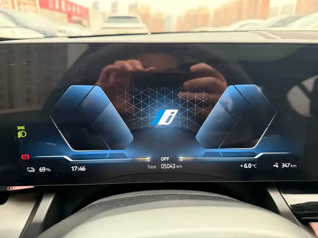BMW i5 2025 из CN, фото 5