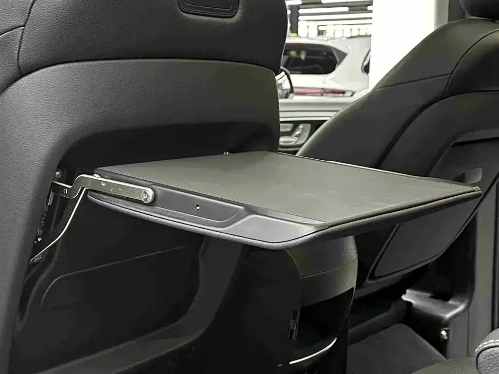 Mercedes-Benz V-Class 2023 из CN, фото 4