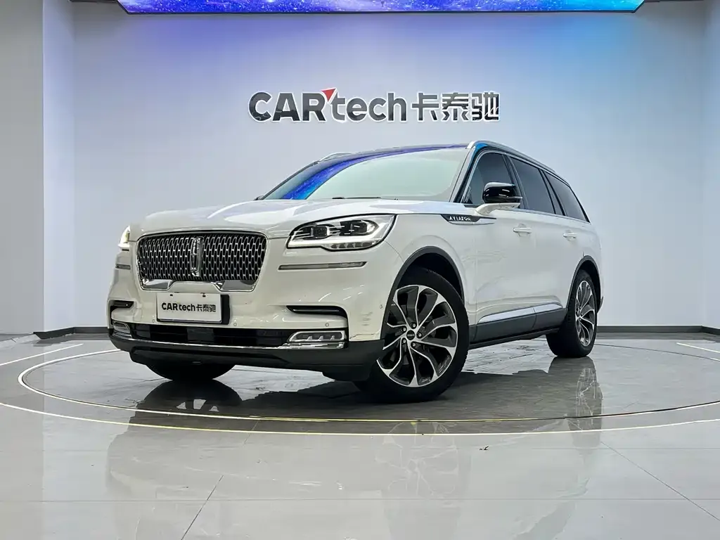 Lincoln Aviator — фото 1