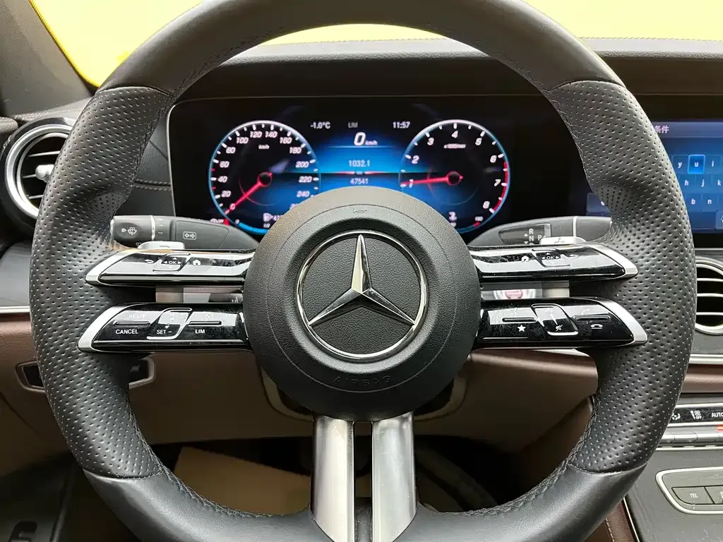 Mercedes-Benz E-Class 2021 из CN, фото 4