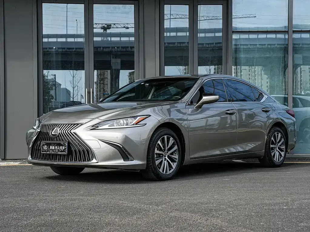 Lexus ES 2021 из CN, фото 1