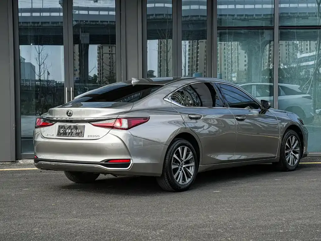 Lexus ES 2021 из CN, фото 2