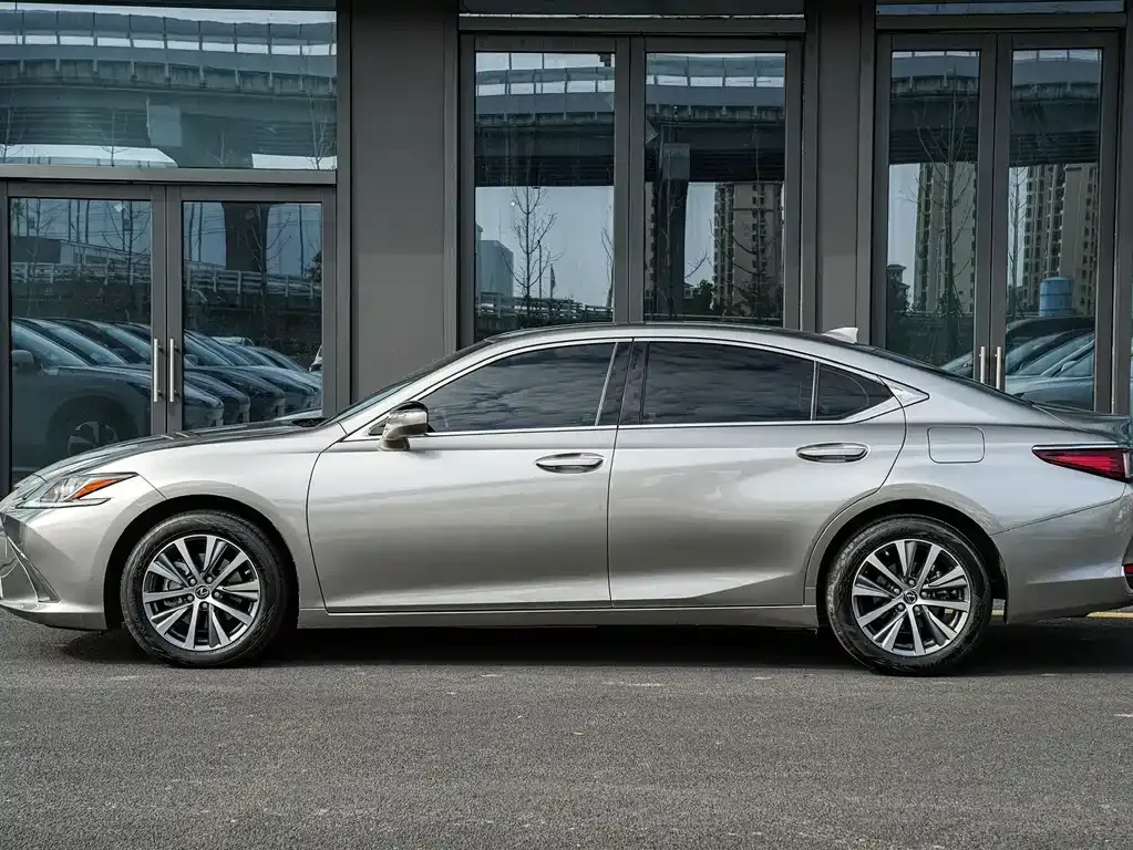 Lexus ES 2021 из CN, фото 6