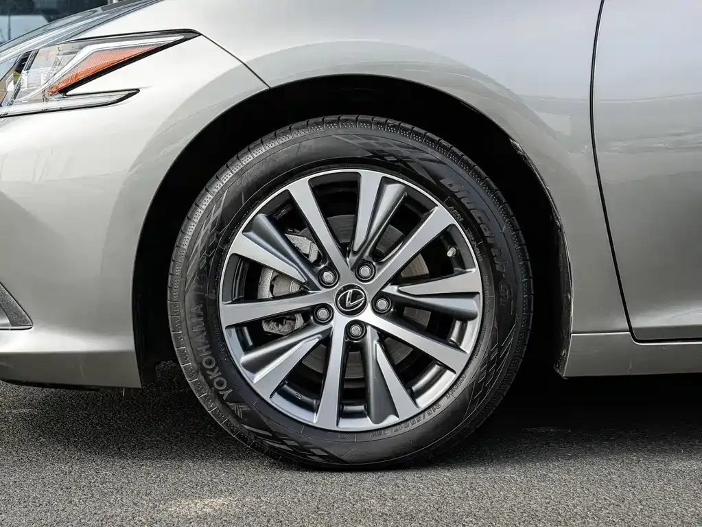 Lexus ES 2021 из CN, фото 7