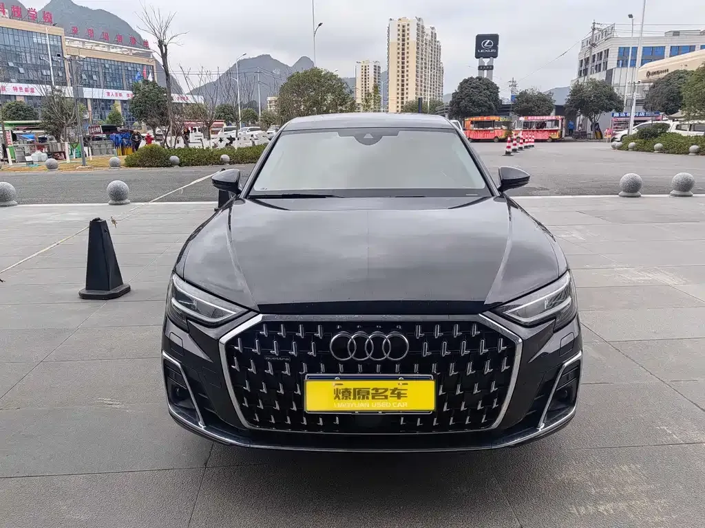 Audi A8 2023 из CN, фото 2