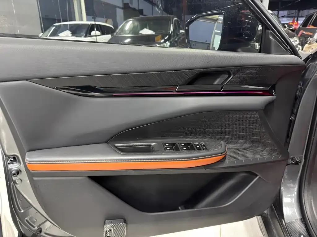 Changan UNI-V 2024 из CN, фото 3