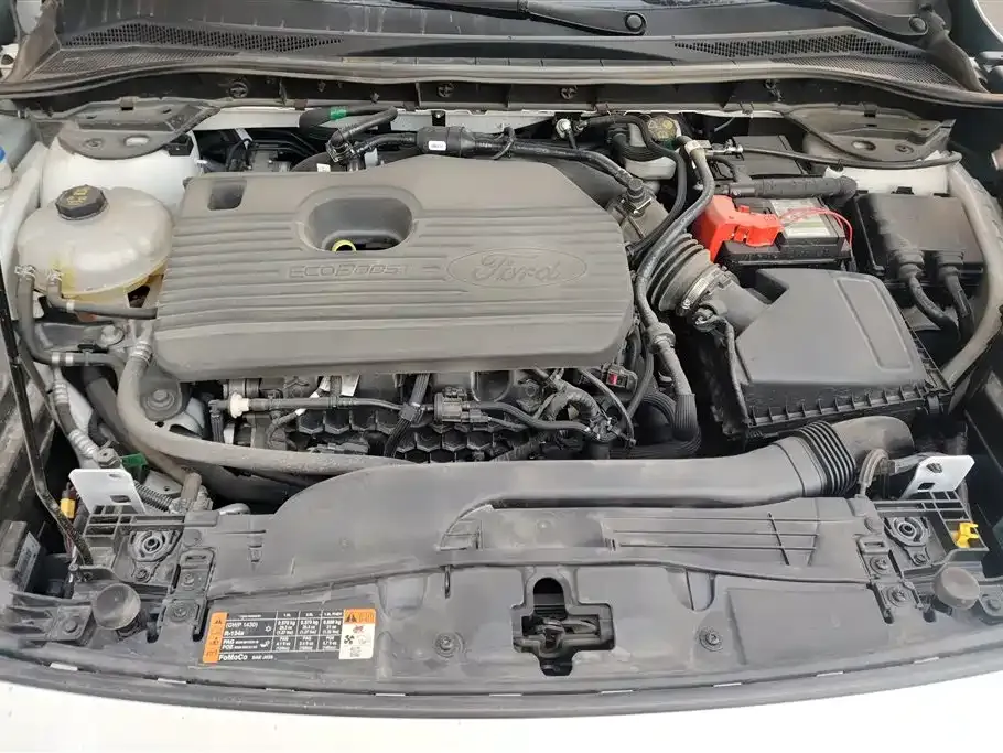 Ford Escape 2023 из CN, фото 3