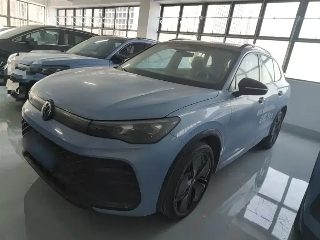 Volkswagen Tiguan L 2024 из CN, фото 1