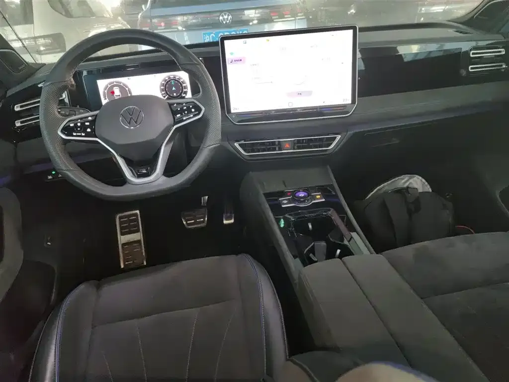 Volkswagen Tiguan L 2024 из CN, фото 4