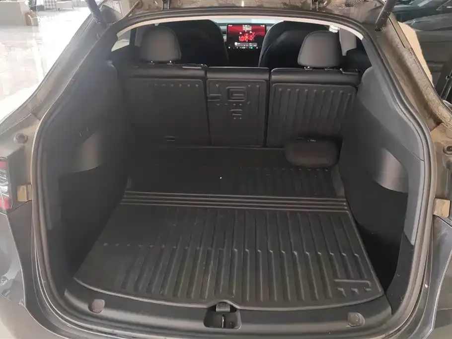 Tesla Model Y 2025 из CN, фото 2