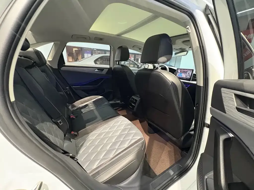 Volkswagen Sagitar 2024 из CN, фото 9