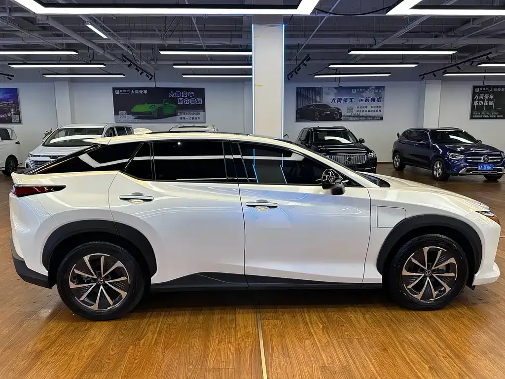Lexus RZ 2024 из CN, фото 8