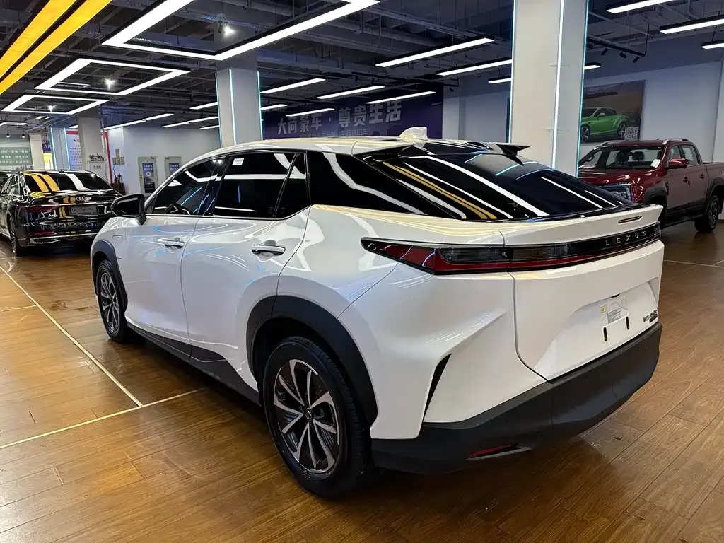 Lexus RZ 2024 из CN, фото 4
