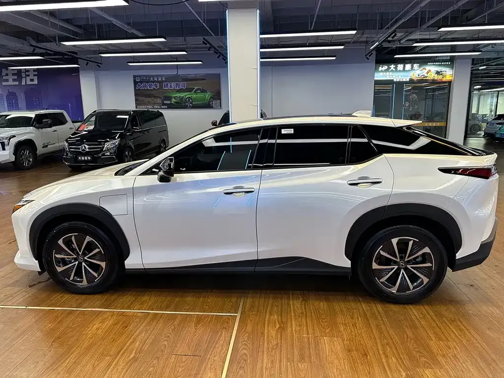 Lexus RZ 2024 из CN, фото 5