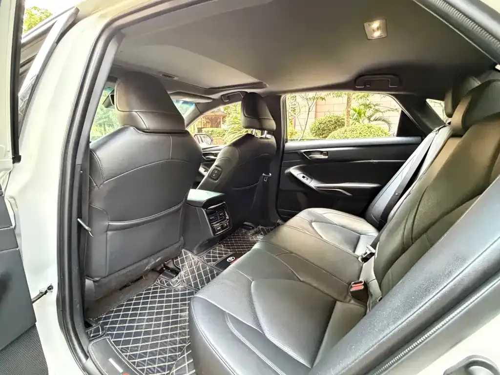 Toyota Avalon 2021 из CN, фото 8