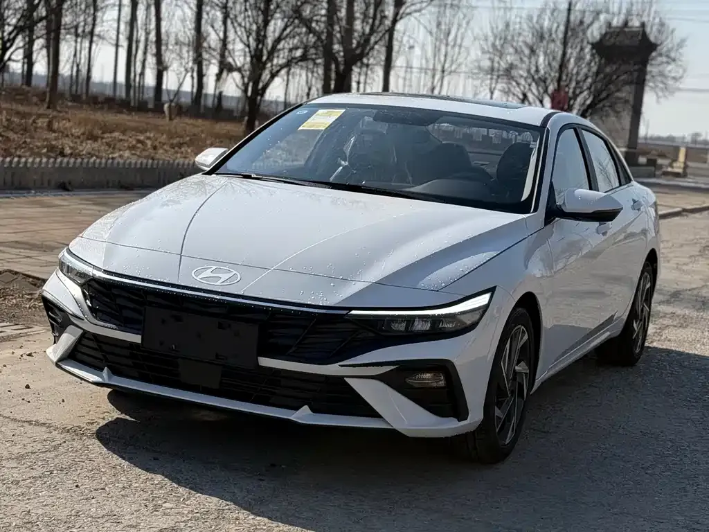 Hyundai Elantra 2025 из CN, фото 1