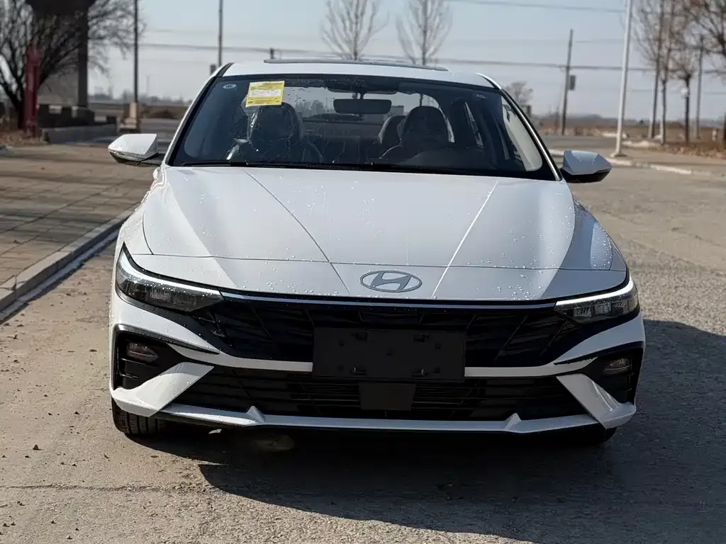 Hyundai Elantra 2025 из CN, фото 2