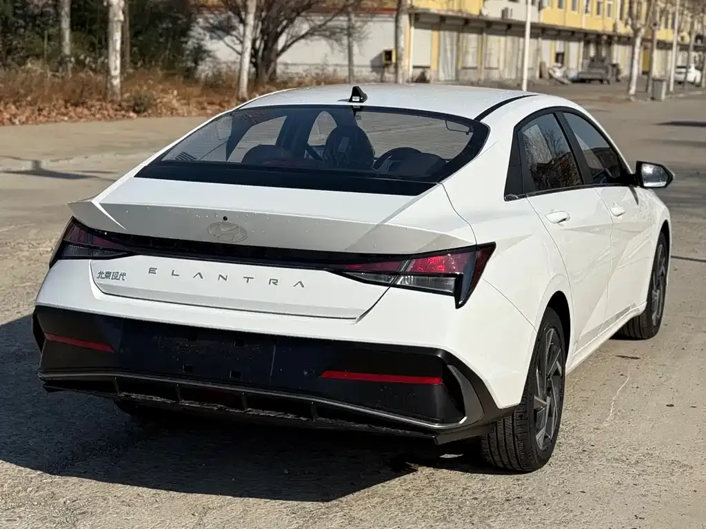 Hyundai Elantra 2025 из CN, фото 5