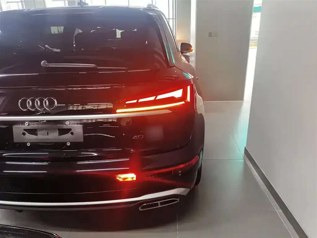 Audi Q5L 2022 из CN, фото 2