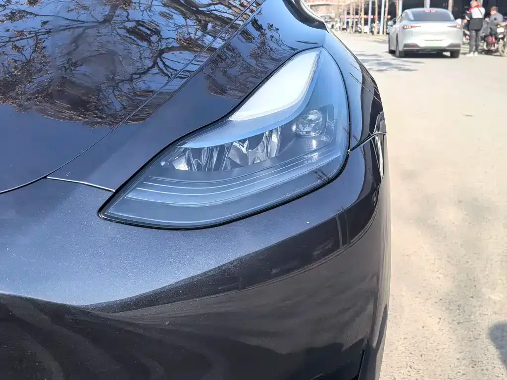 Tesla Model Y 2025 из CN, фото 3