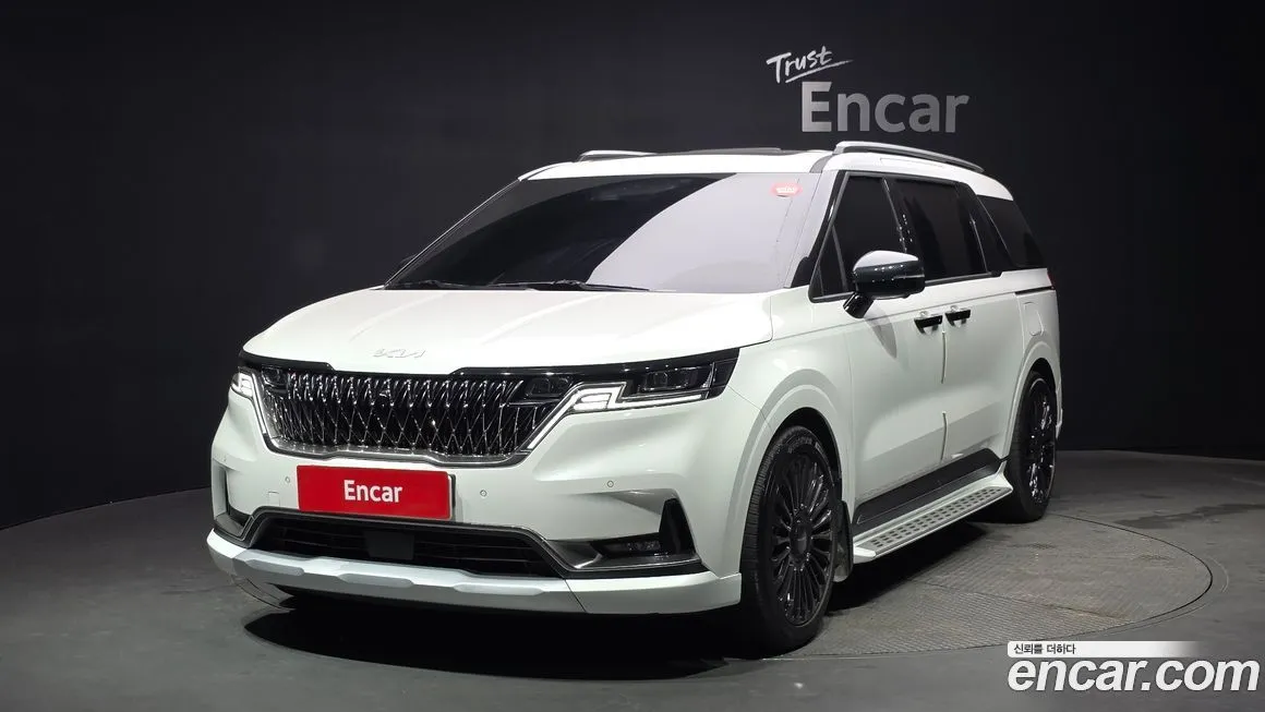 Kia Carnival — фото 1