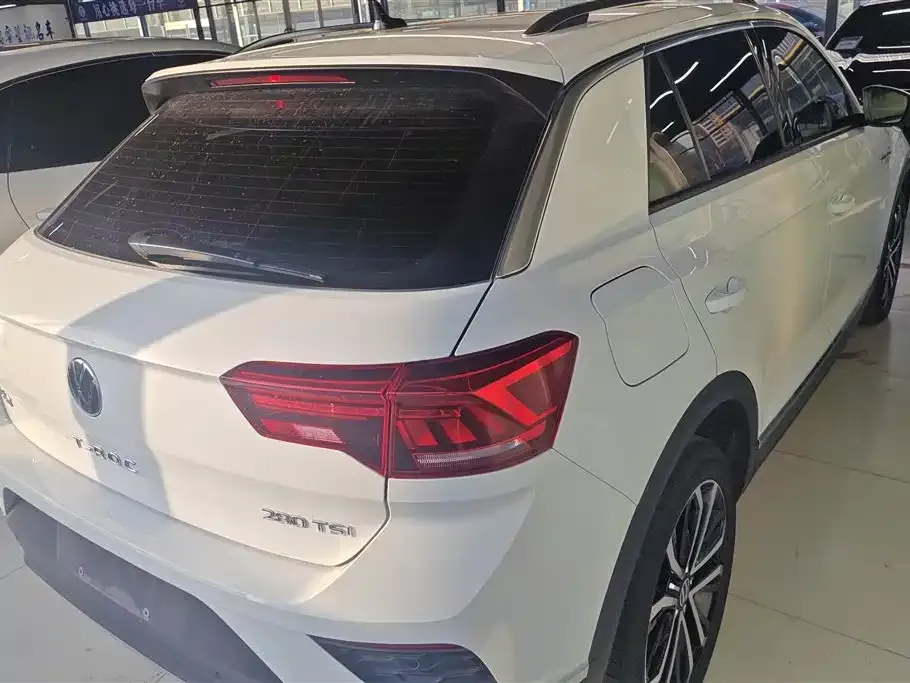 Volkswagen T-Roc 2023 из CN, фото 6