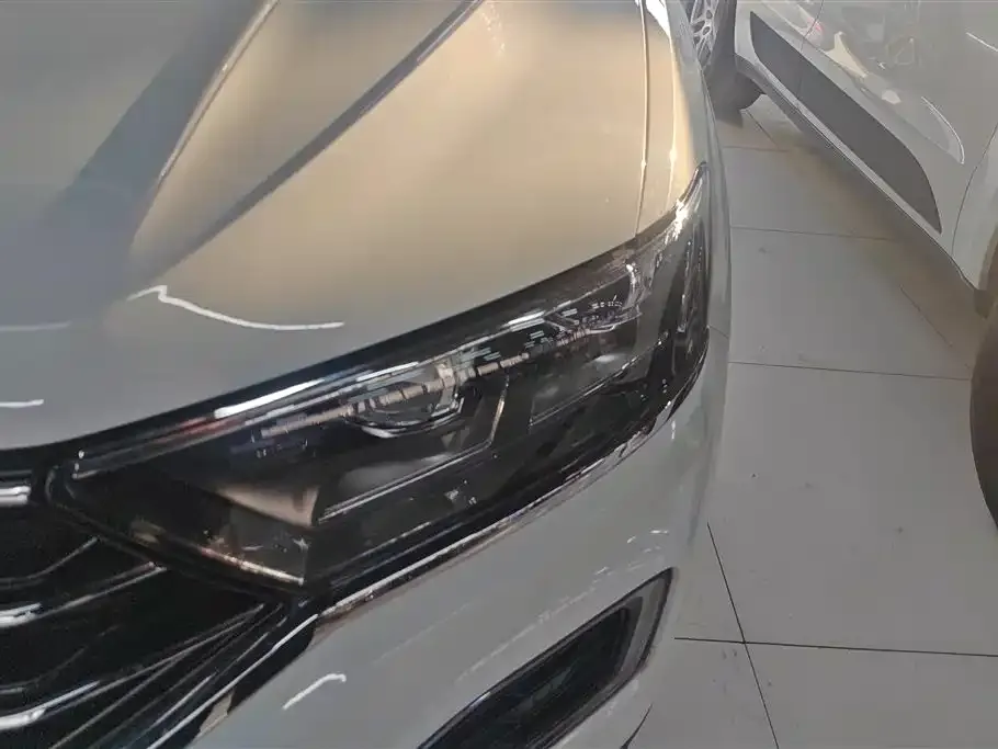 Volkswagen T-Roc 2023 из CN, фото 7