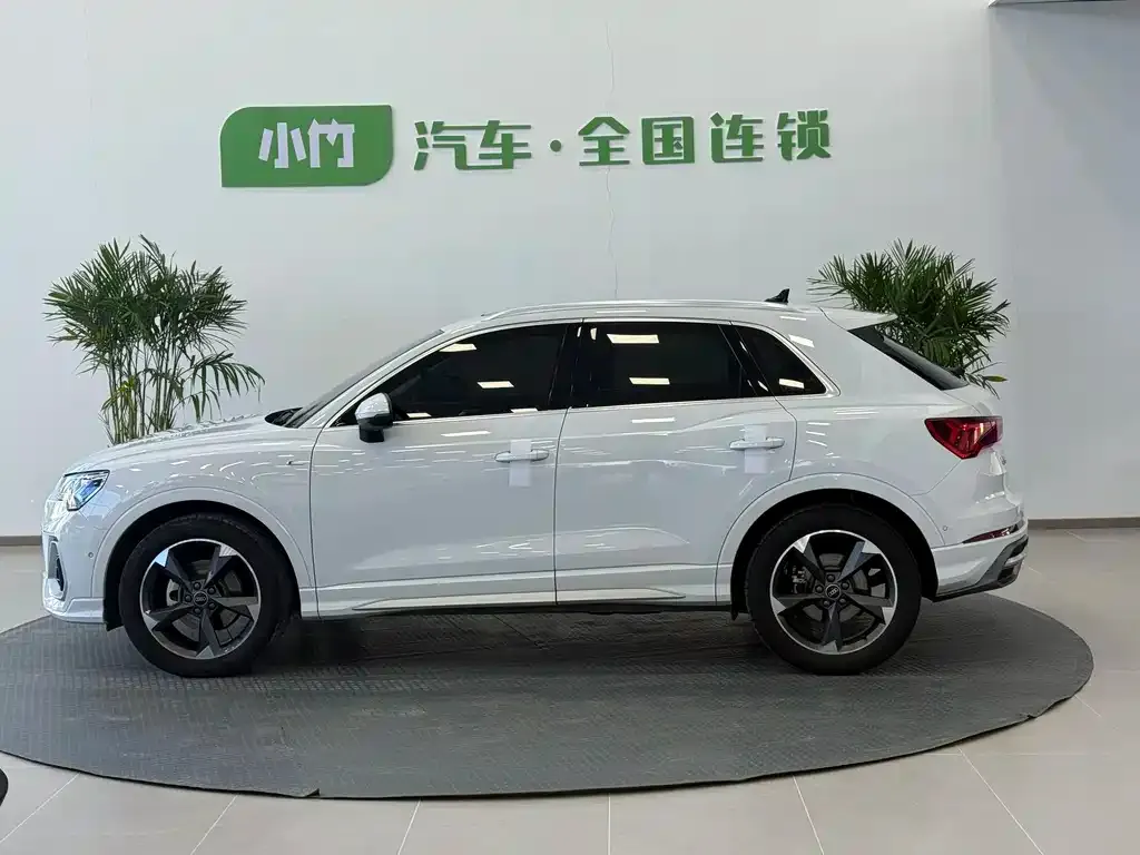 Audi Q3 2022 из CN, фото 2