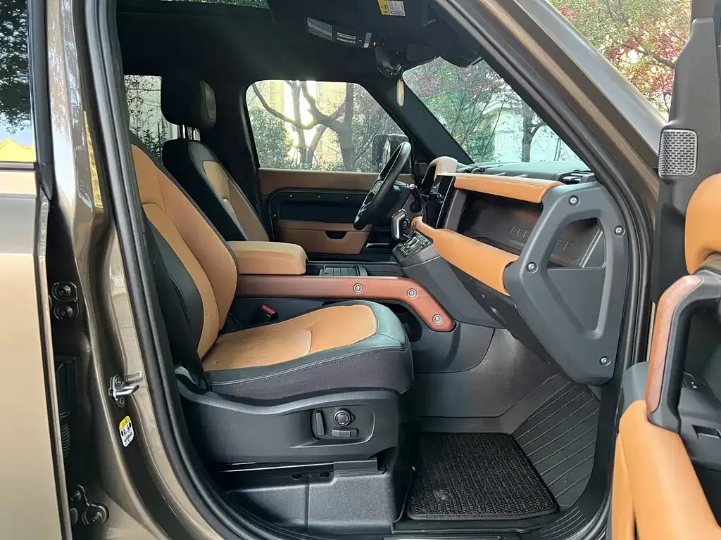 Land Rover Defender — фото 2
