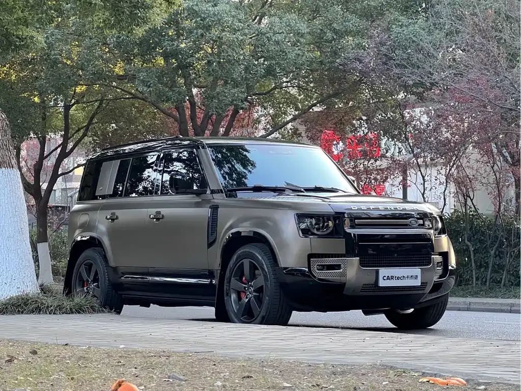 Land Rover Defender — фото 6