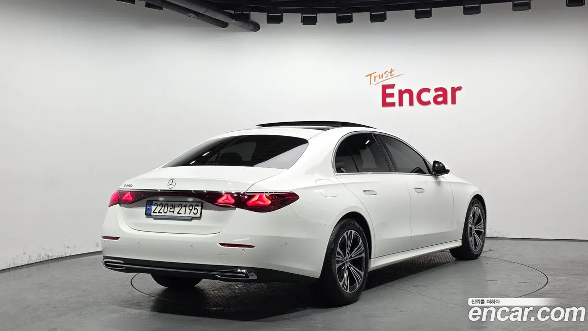 Mercedes-Benz E-Class 2024 из KR, фото 6