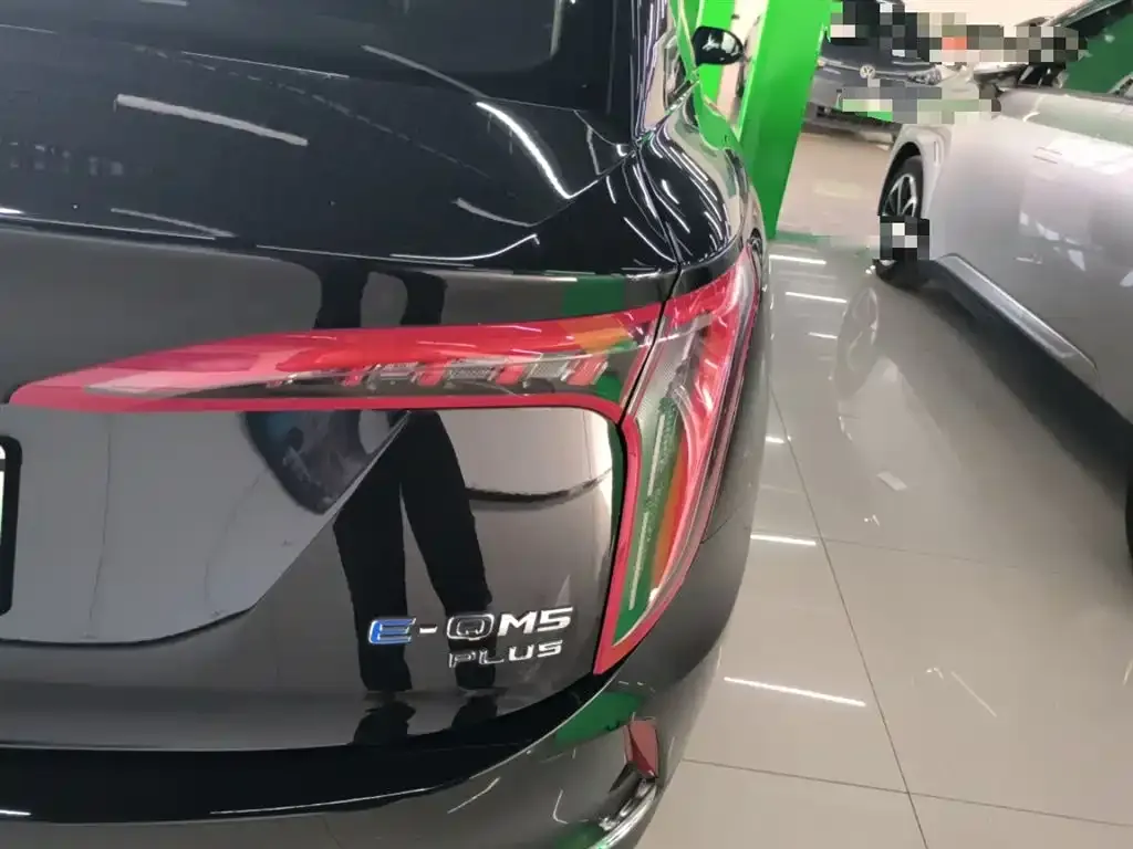 Hongqi E-QM5 2023 из CN, фото 3