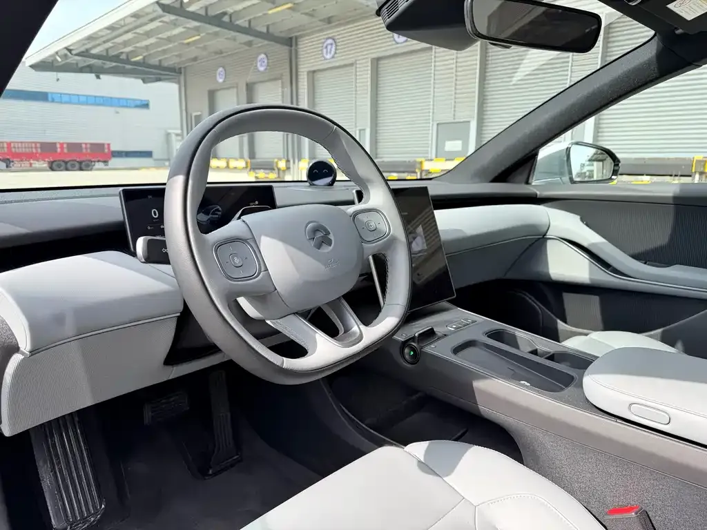 NIO ET5T 2025 из CN, фото 8