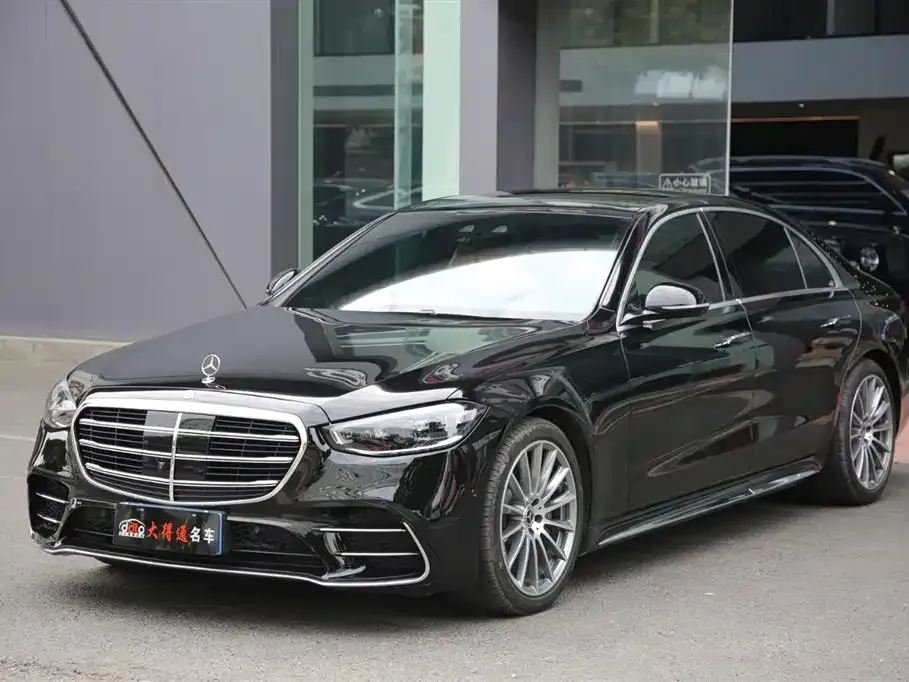 Mercedes-Benz S-Class — фото 1