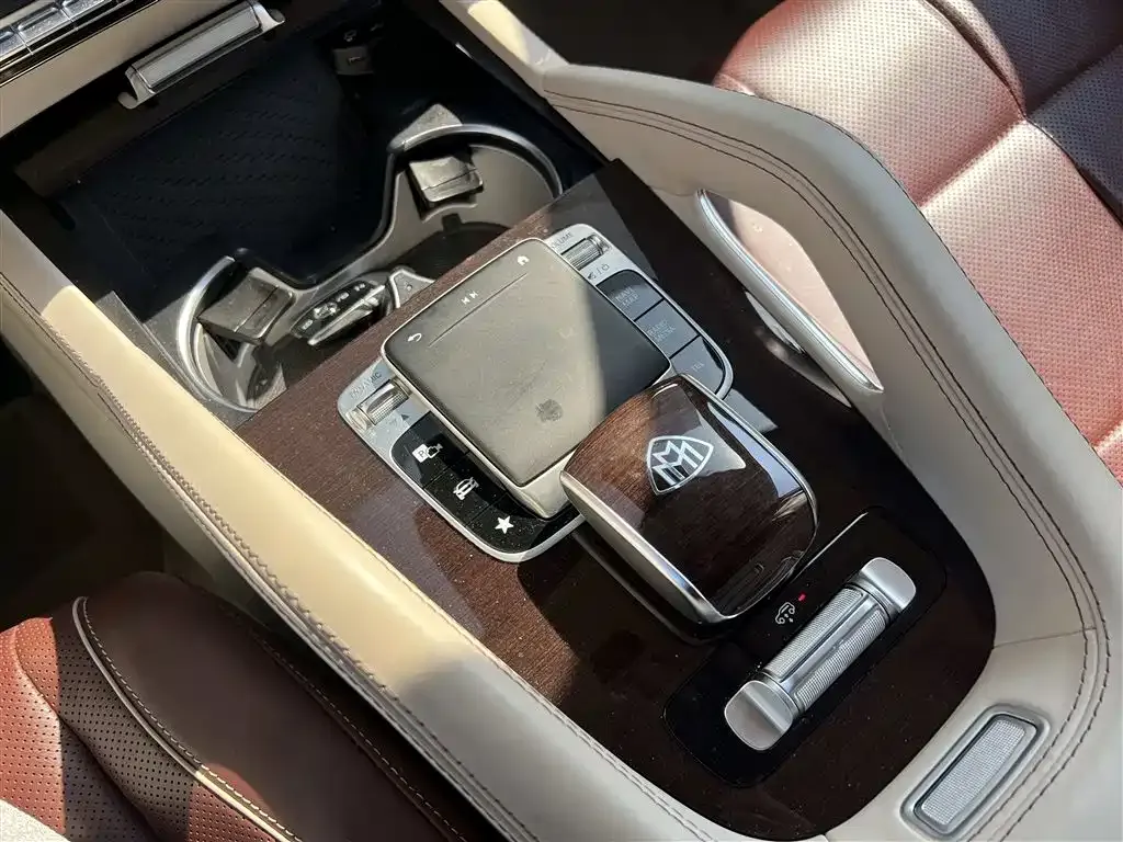 Mercedes-Benz GLS — фото 9