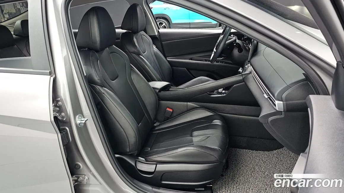 Hyundai AVANTE — фото 4