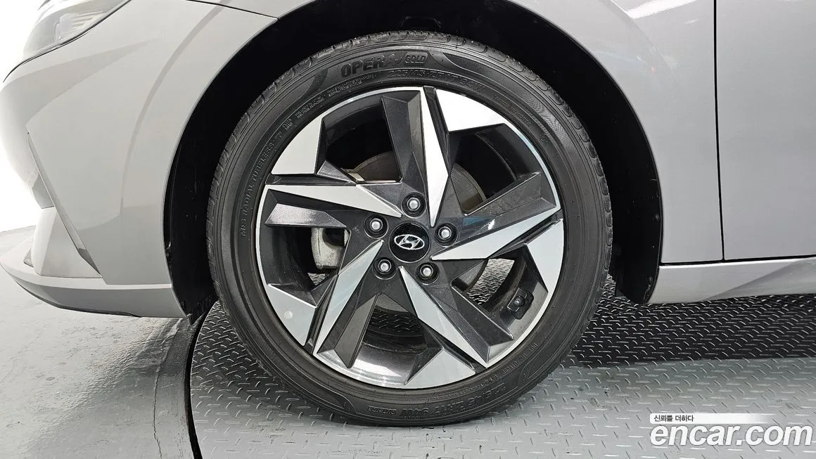 Hyundai AVANTE — фото 10