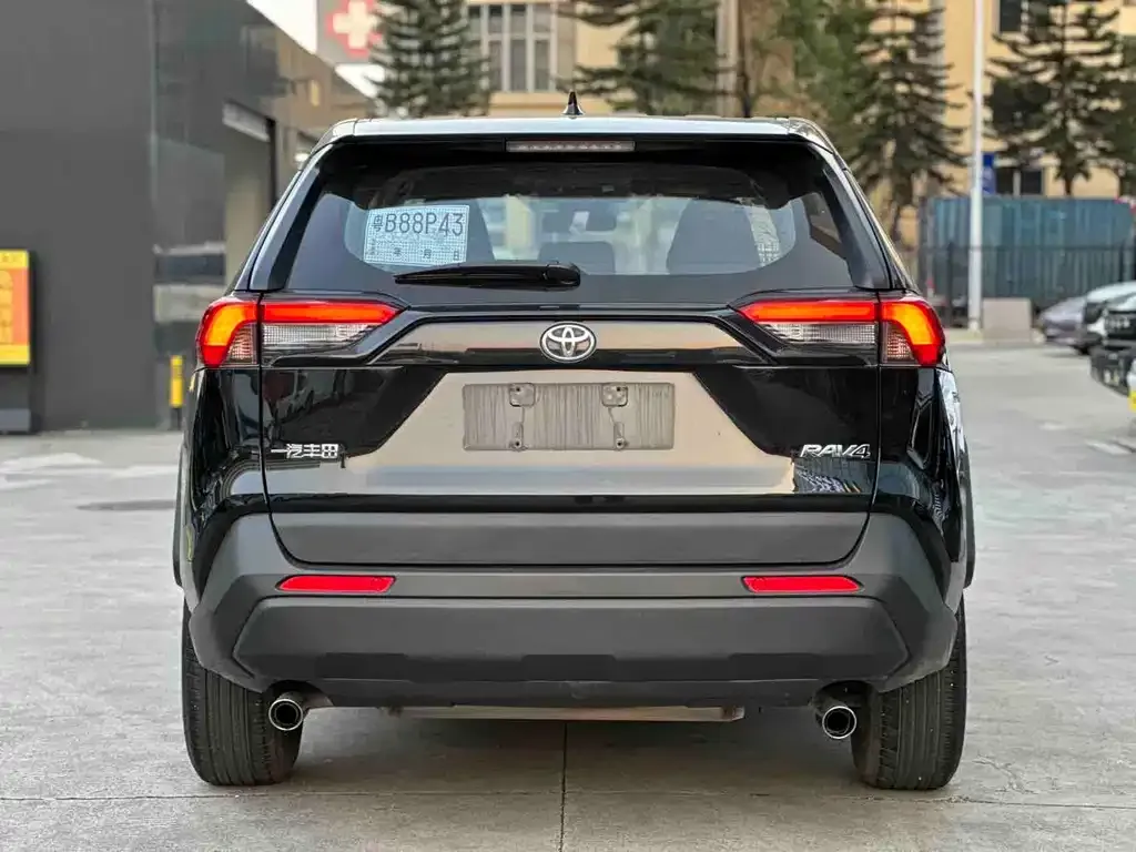 Toyota RAV4 2024 из CN, фото 7