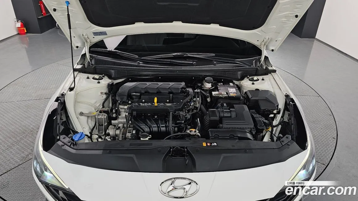Hyundai AVANTE — фото 9