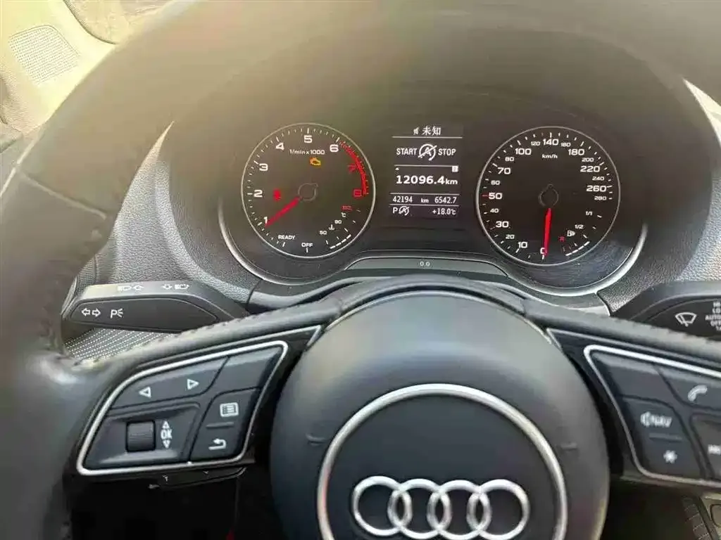 Audi Q2L 2021 из CN, фото 3