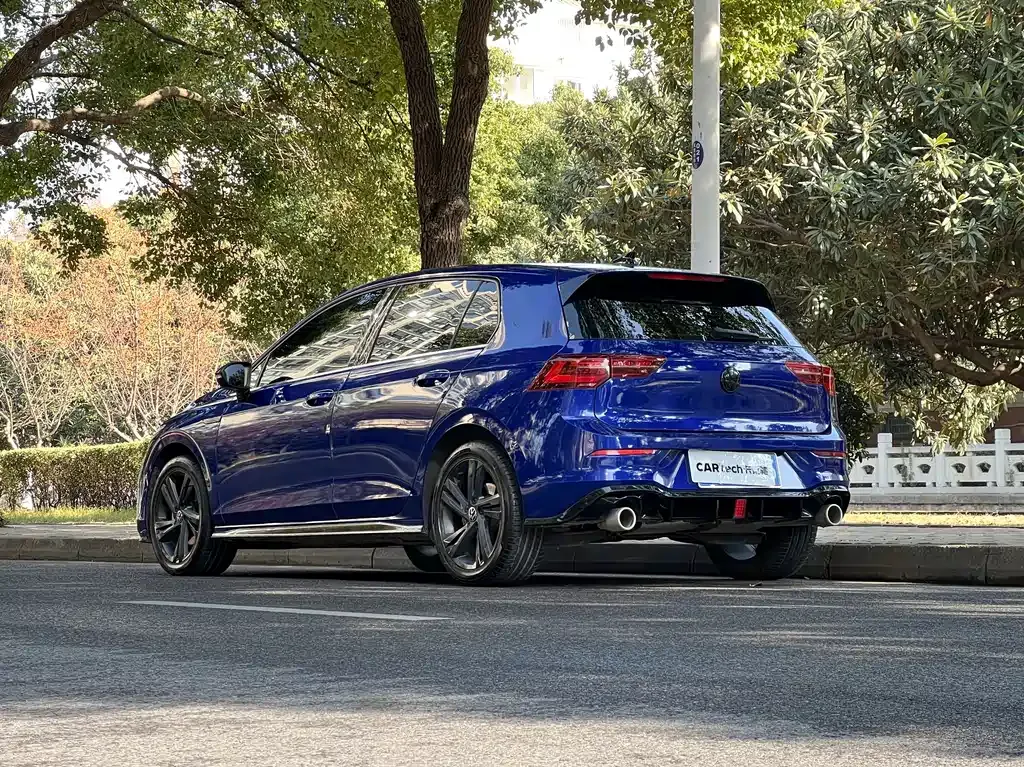 Volkswagen Golf 2023 из CN, фото 9