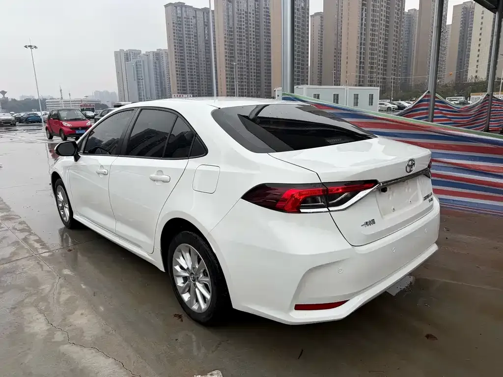 Toyota Corolla 2021 из CN, фото 3