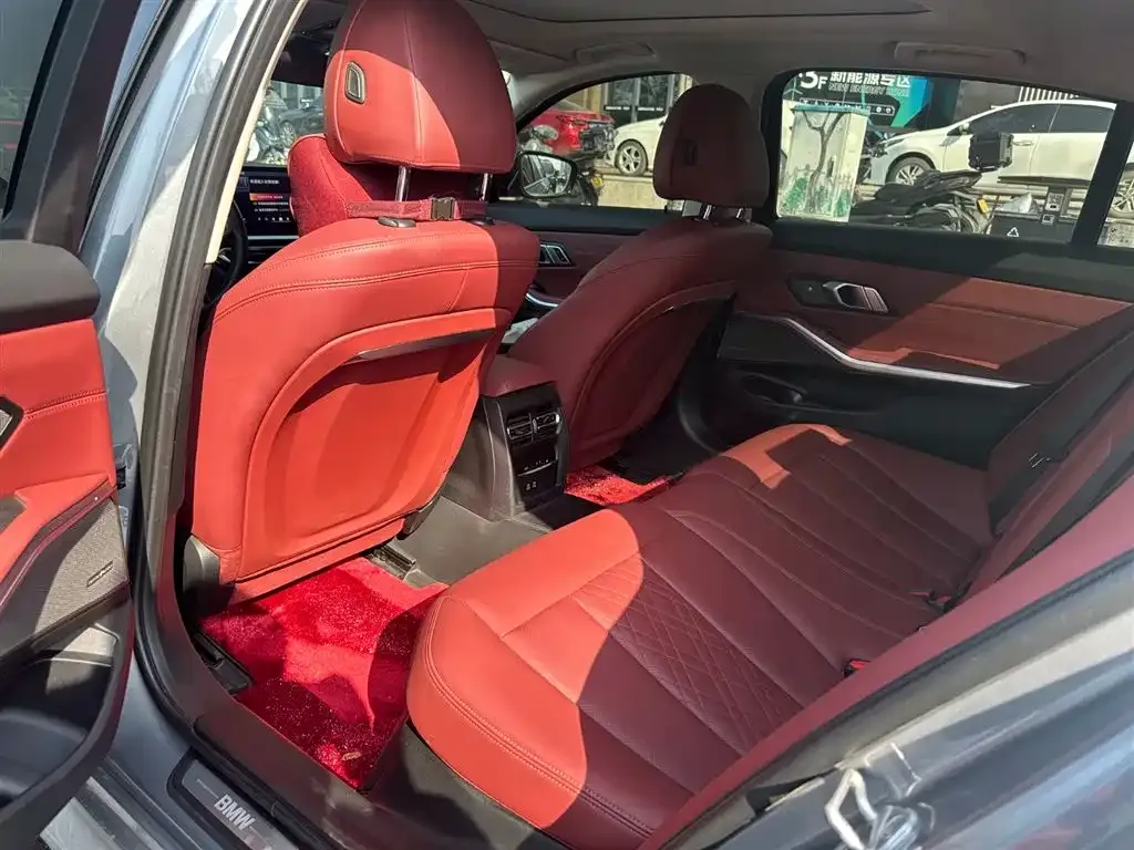 BMW i3 2023 из CN, фото 2