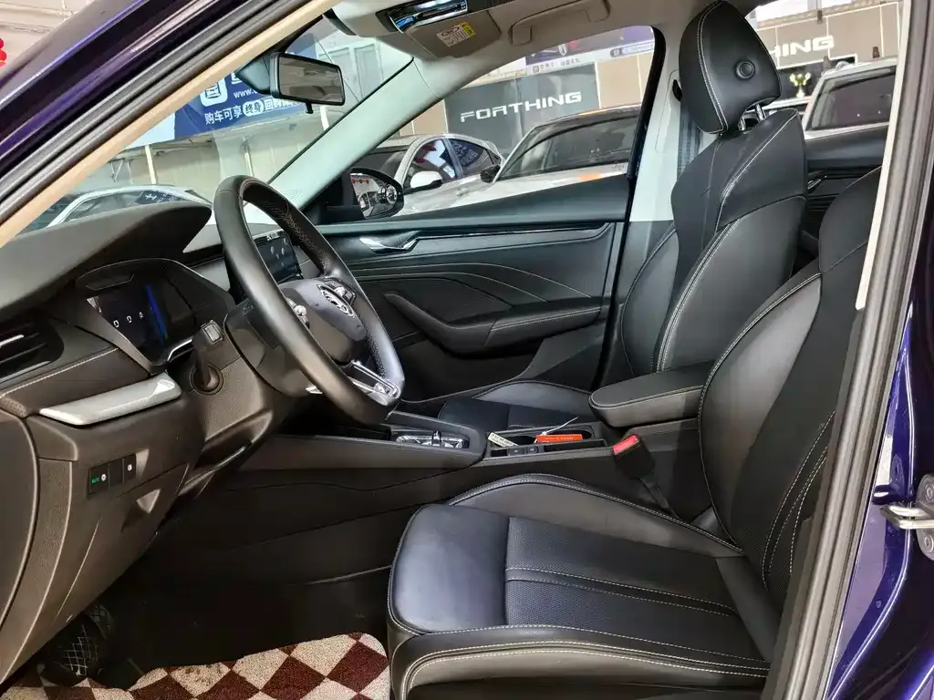 Skoda Octavia 2022 из CN, фото 9