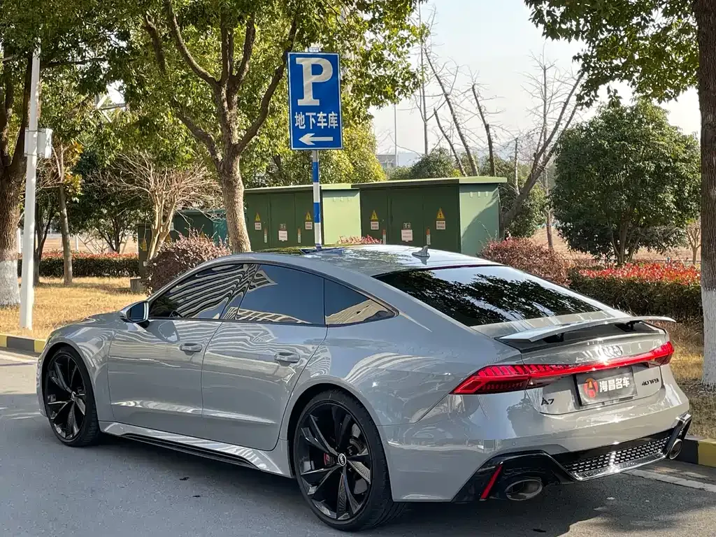 Audi RS 7 2021 из CN, фото 3