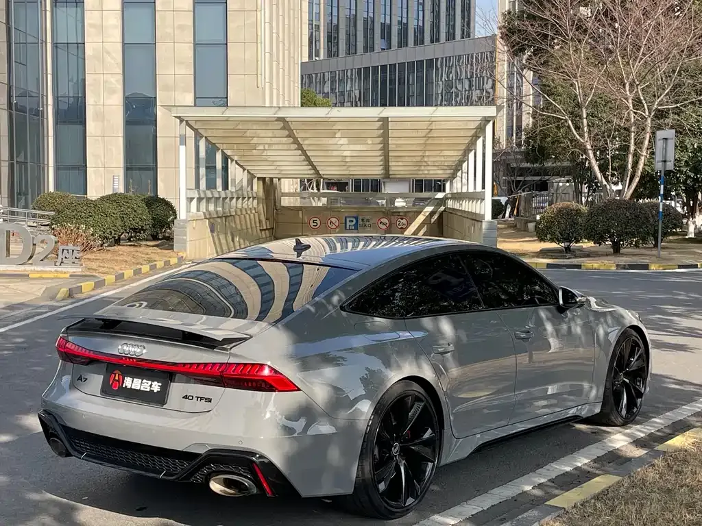 Audi RS 7 2021 из CN, фото 8