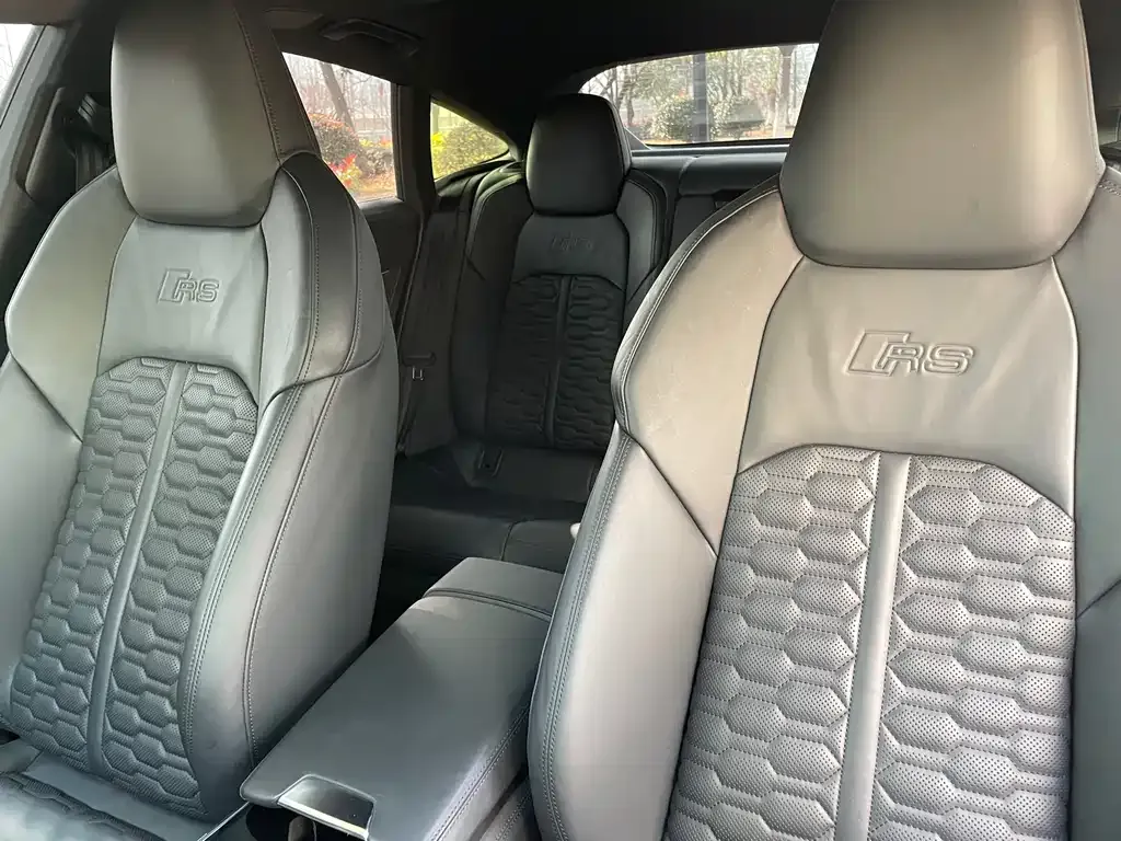 Audi RS 7 2021 из CN, фото 2